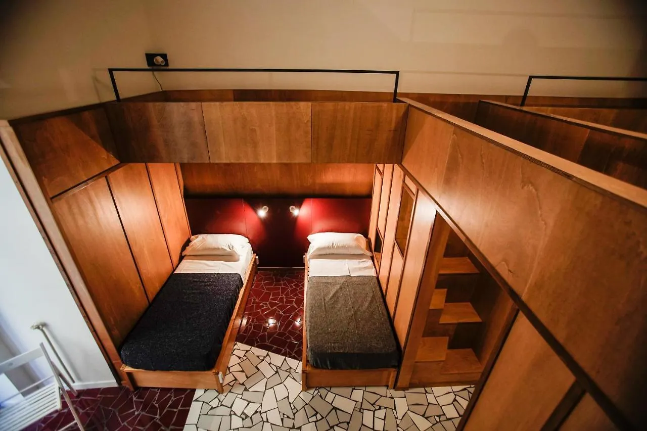 NAP Hostel Spaccanapoli 0*, Napoli